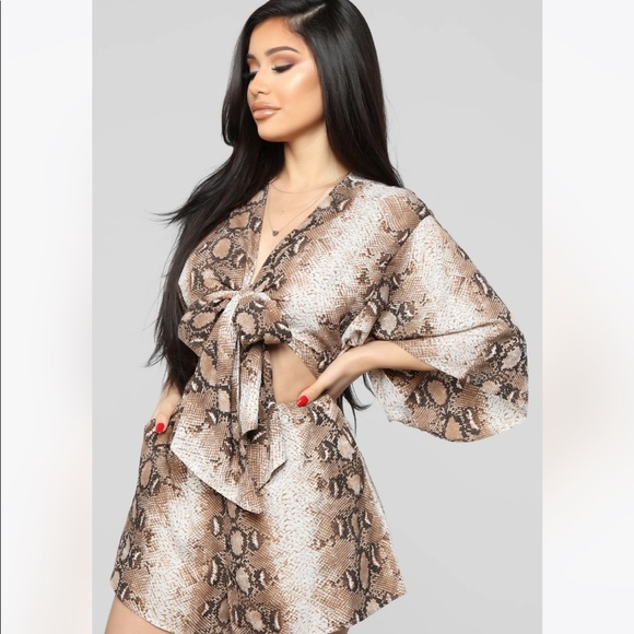 Stylish Snake Print Romper - Picture 7 of 7